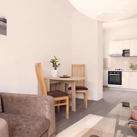 A Quiet Oasis In The Center Of The City Apartman *