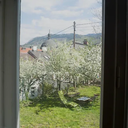 A Quiet Oasis In The Center Of The City Apartman *