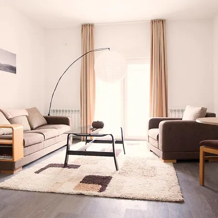 Apartman A Quiet Oasis In The Center Of The City